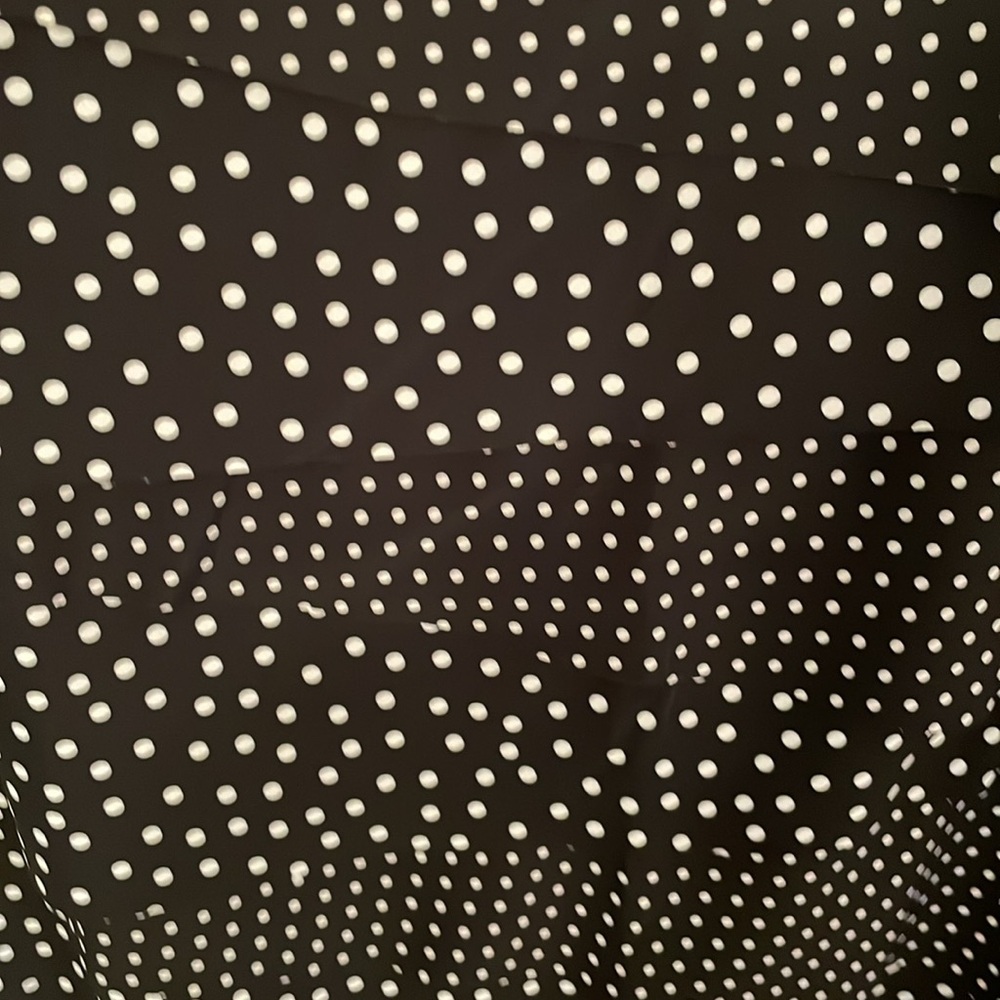 White House Black Market NWT skirt! Cute and flattering fit! - Picture 2 of 9